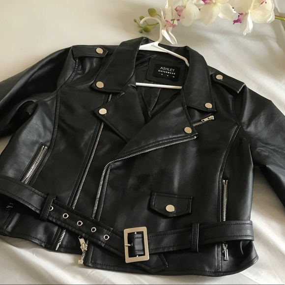 Faux leather jacket XL, fits if your a L as well - Picture 3 of 5